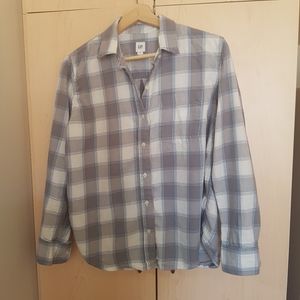 Grey classic plaid flannel button down shirt